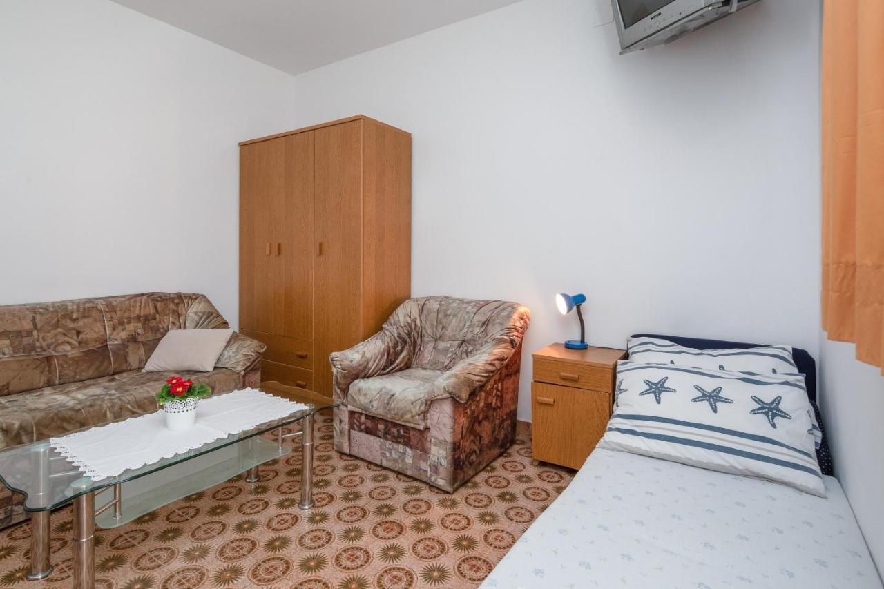 Beach Apartments "Bili Cvitak" Duće エクステリア 写真