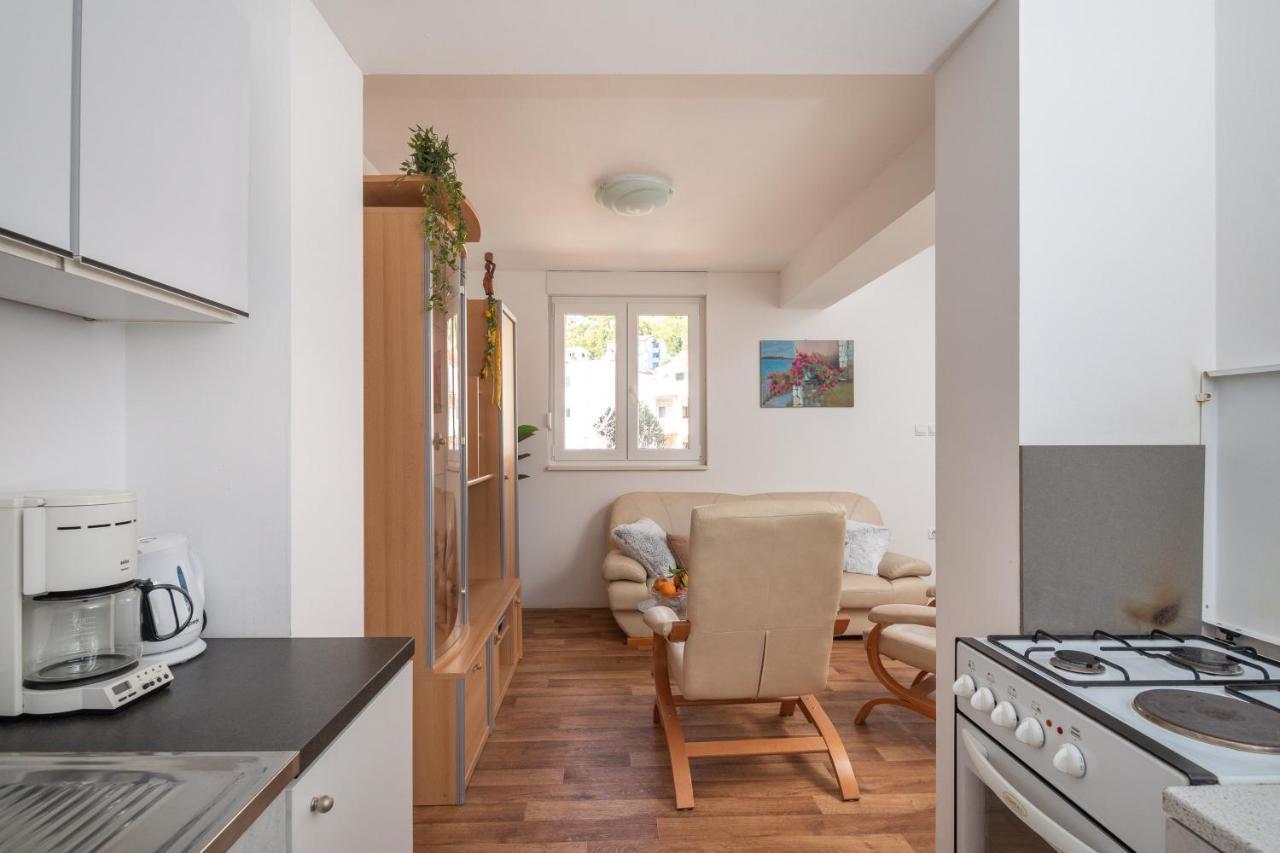 Beach Apartments "Bili Cvitak" Duće エクステリア 写真