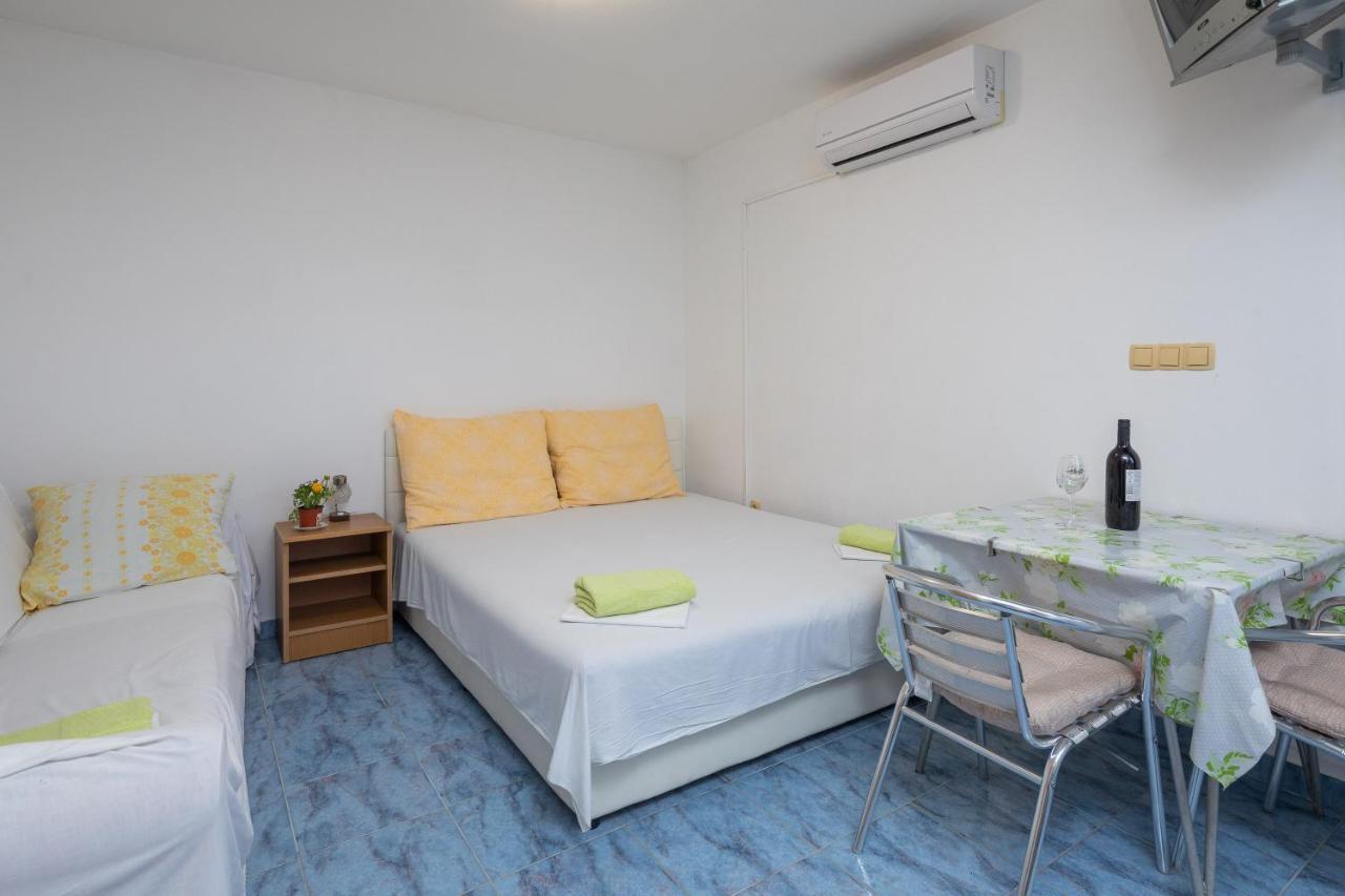 Beach Apartments "Bili Cvitak" Duće エクステリア 写真